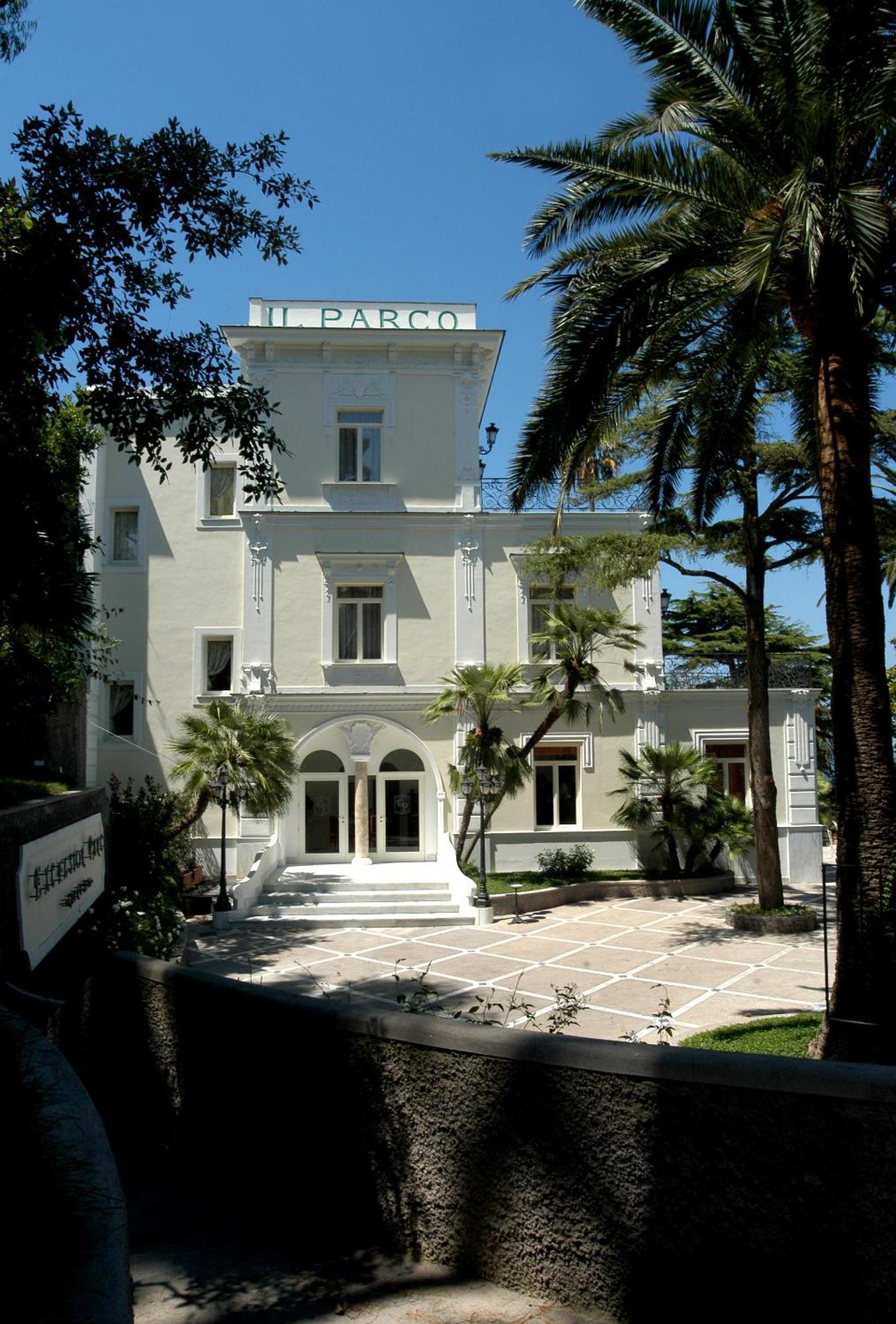 Luxury Excelsior Parco Capri